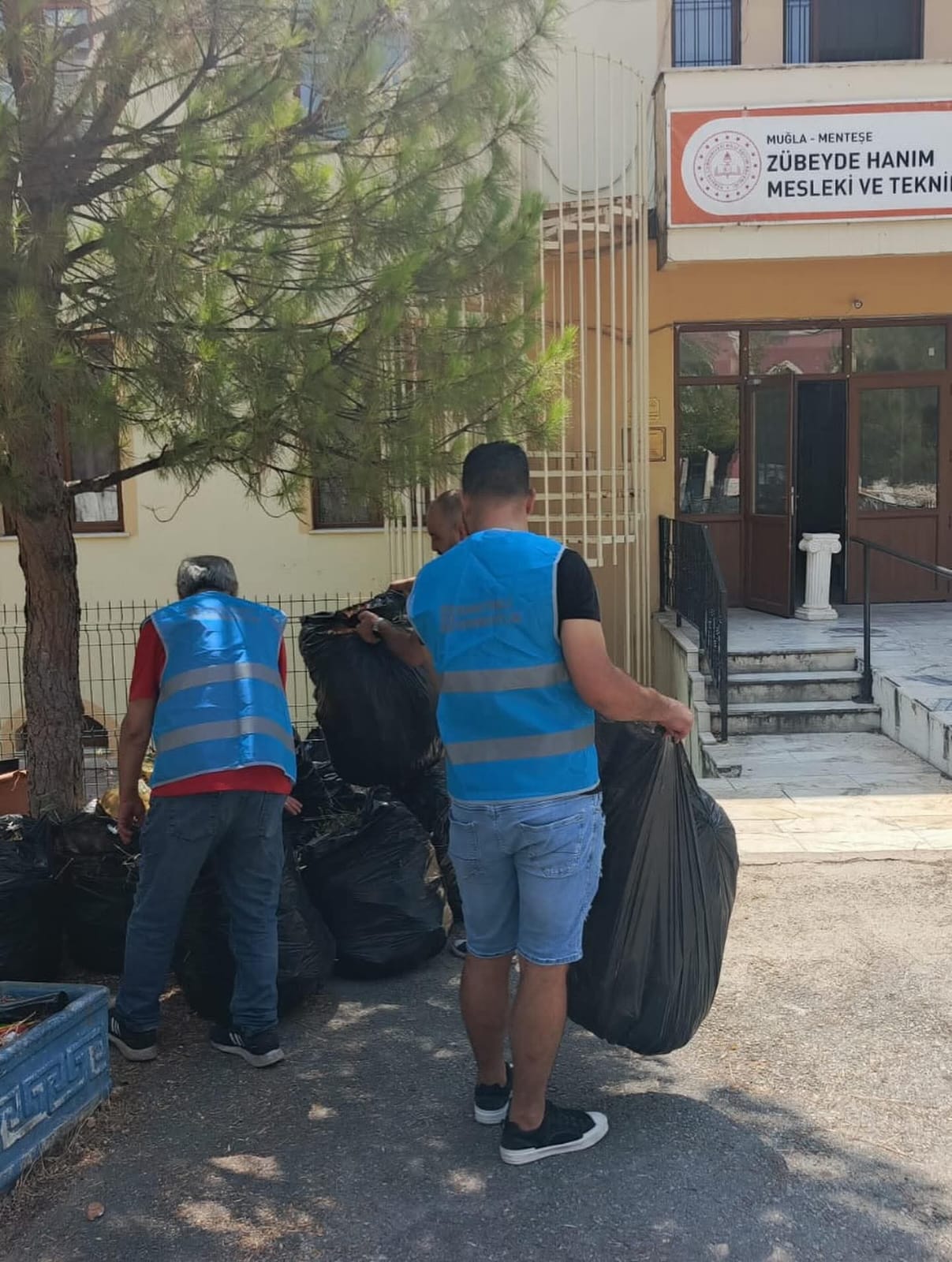 Whatsapp Image 2025 08 14 At 18.44.50 (1)