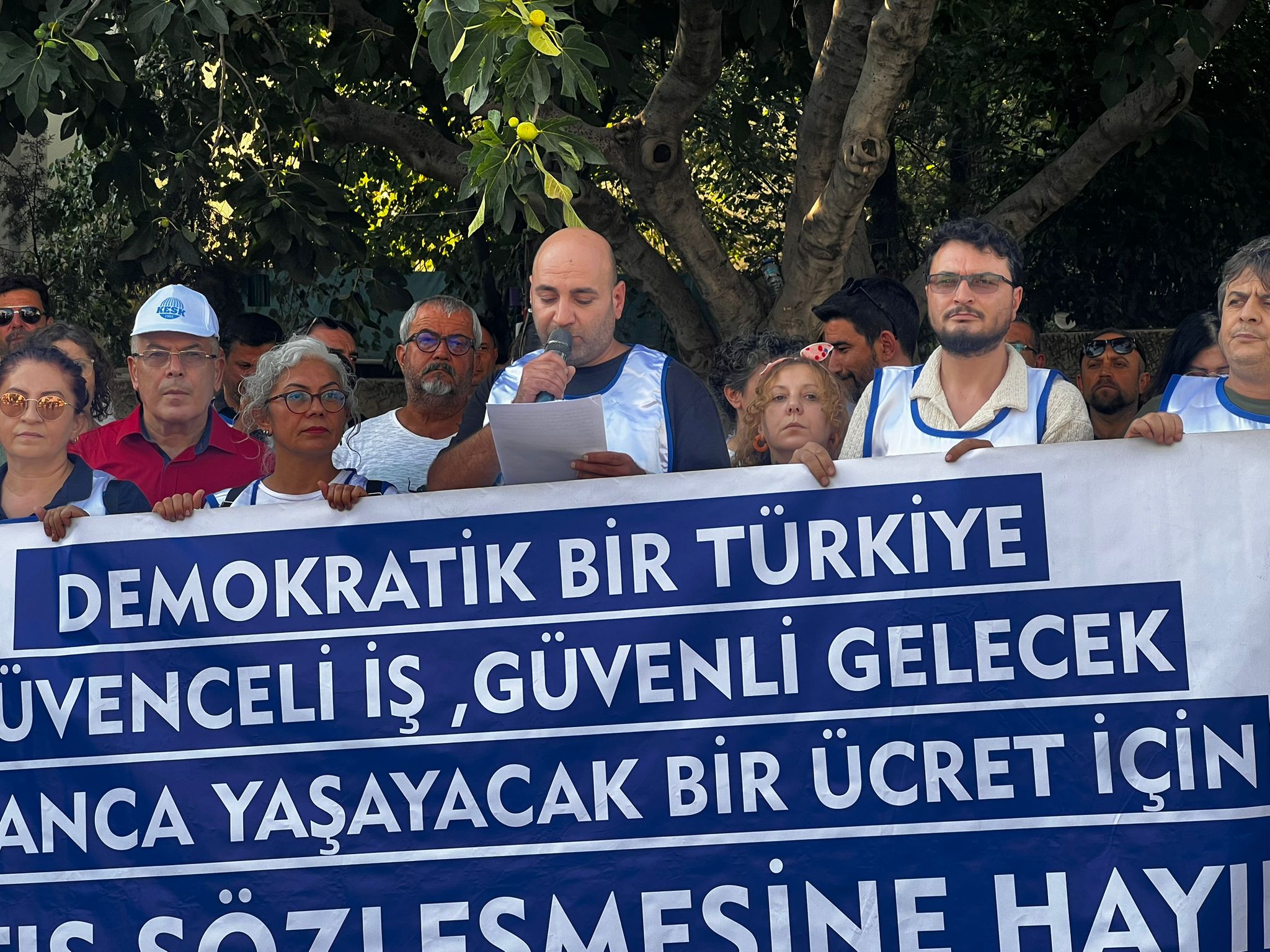 Whatsapp Image 2025 08 15 At 18.28.01 (1)