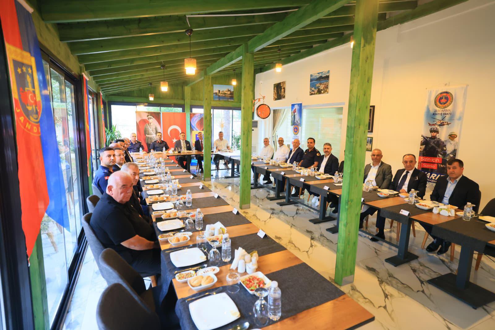 G0B O I Y S X E A Ejet X