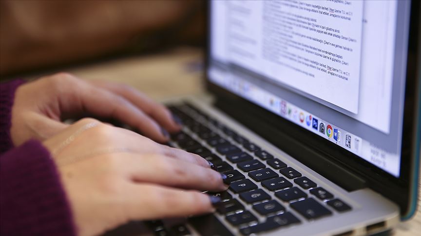 Thumbs B C 7E5De1D8D731B7B7Edb16Ff7F5916E48